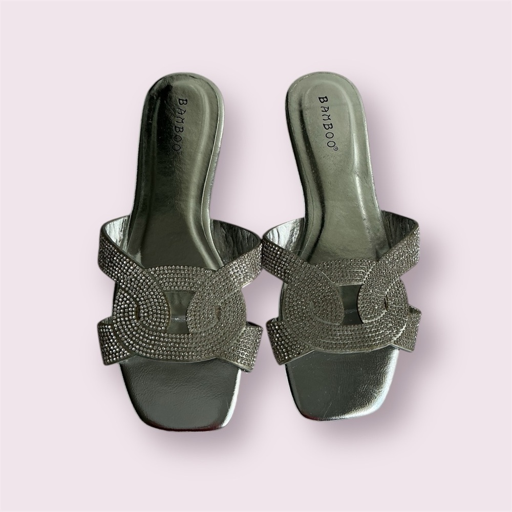 BAMBOO Metallic Silver Women's Sandals Sz 6